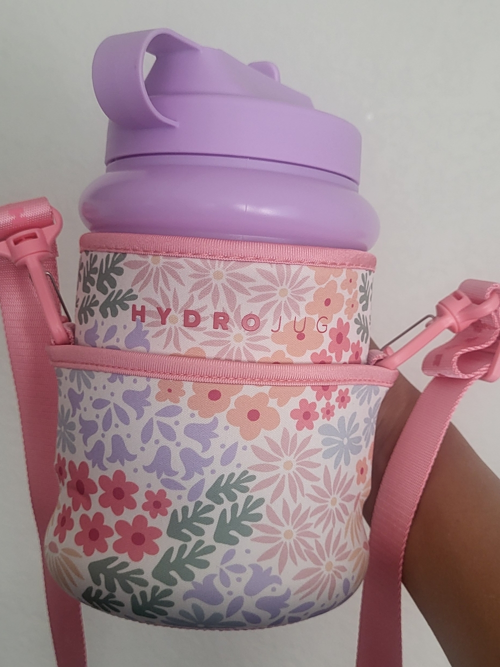 HydroJug Lavender Bottle 32oz with Pink Floral Carrier and Strap